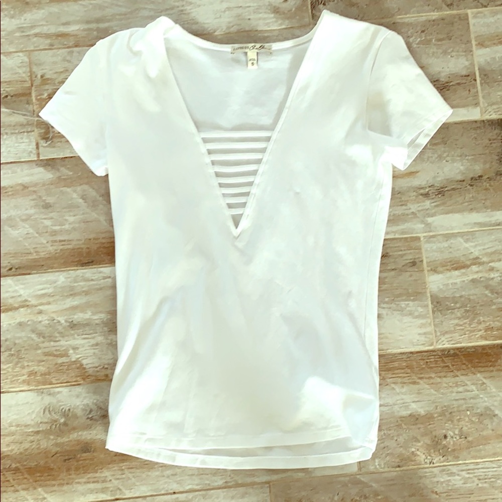White tee